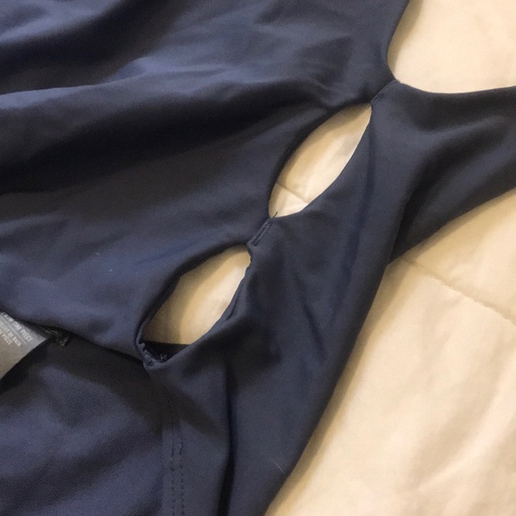 One piece swimsuit | deep back | high cut leg - Picture 3 of 5